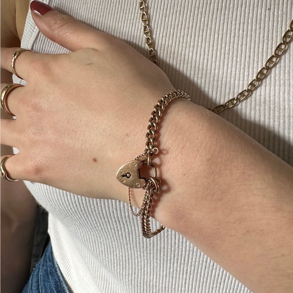 Antique 1907 - 9ct Rosy Yellow Gold 7.5 inches 4.4mm 12.8 grams Curb Bracelet - Picture 5 of 5